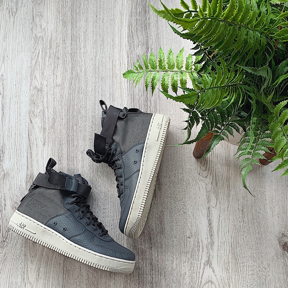 Nike sf af1 mid sneakers - Picture 3 of 6